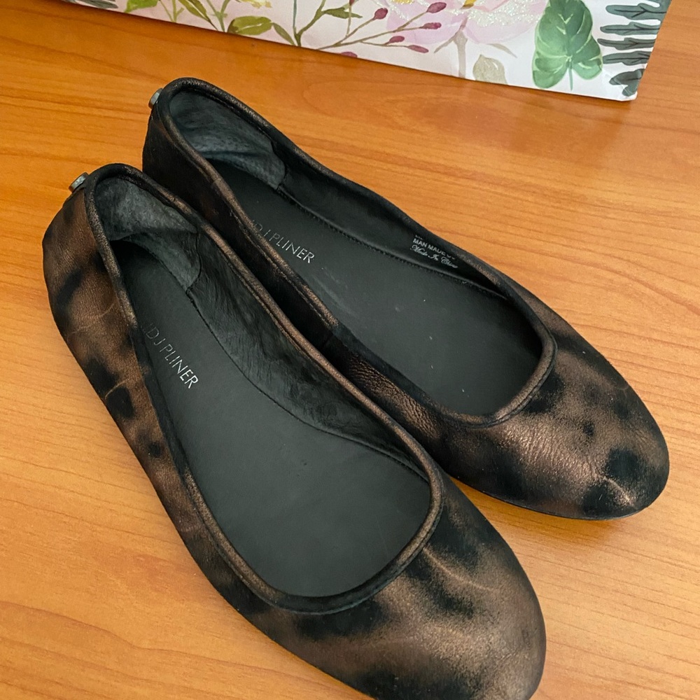 Donald Pliner  Ballet Flat women
